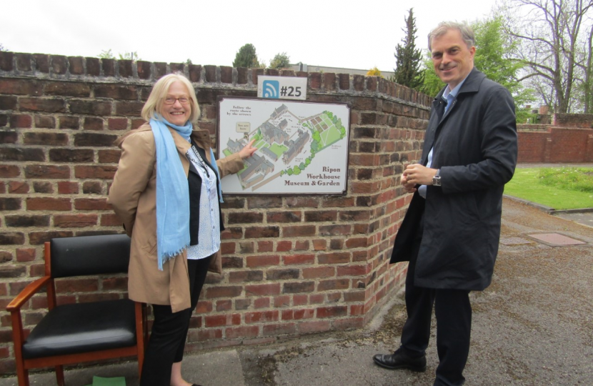 Julian Smith CBE MP 